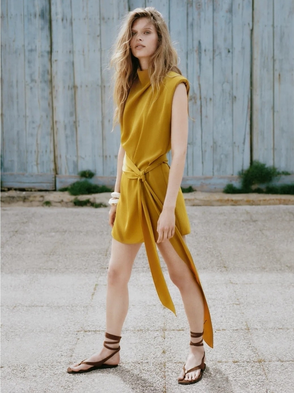 Short Tie Dress With Shoulder Pads